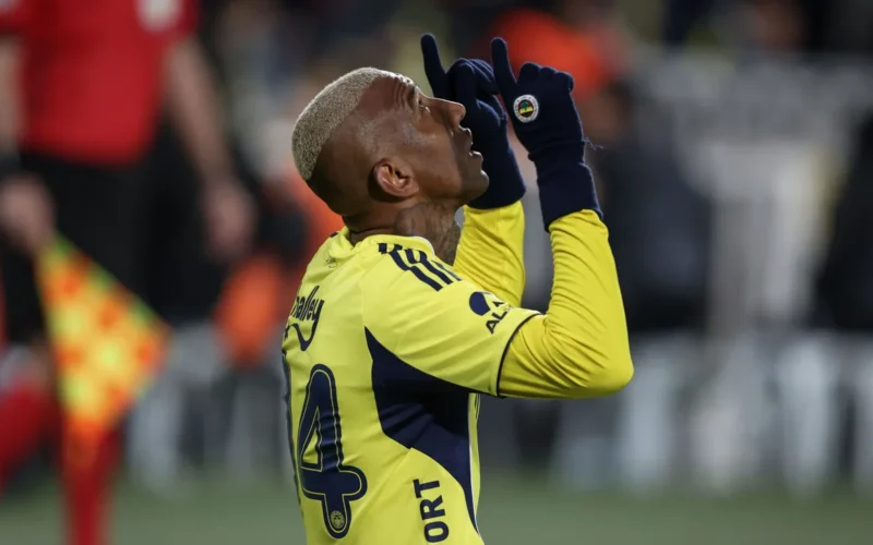 صفقات مرتقبة.. فنربخشة يحسم التجديد مع تاليسكا وريال مدريد يترقب عوائد خيمينيز